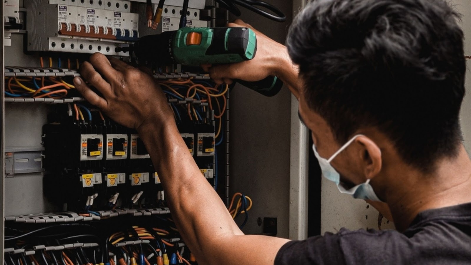 Professional Electrical Engineering Services for Industrial Projects